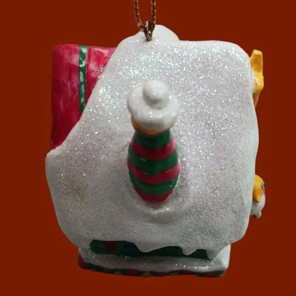 Christmas greeting ornament birdhouse